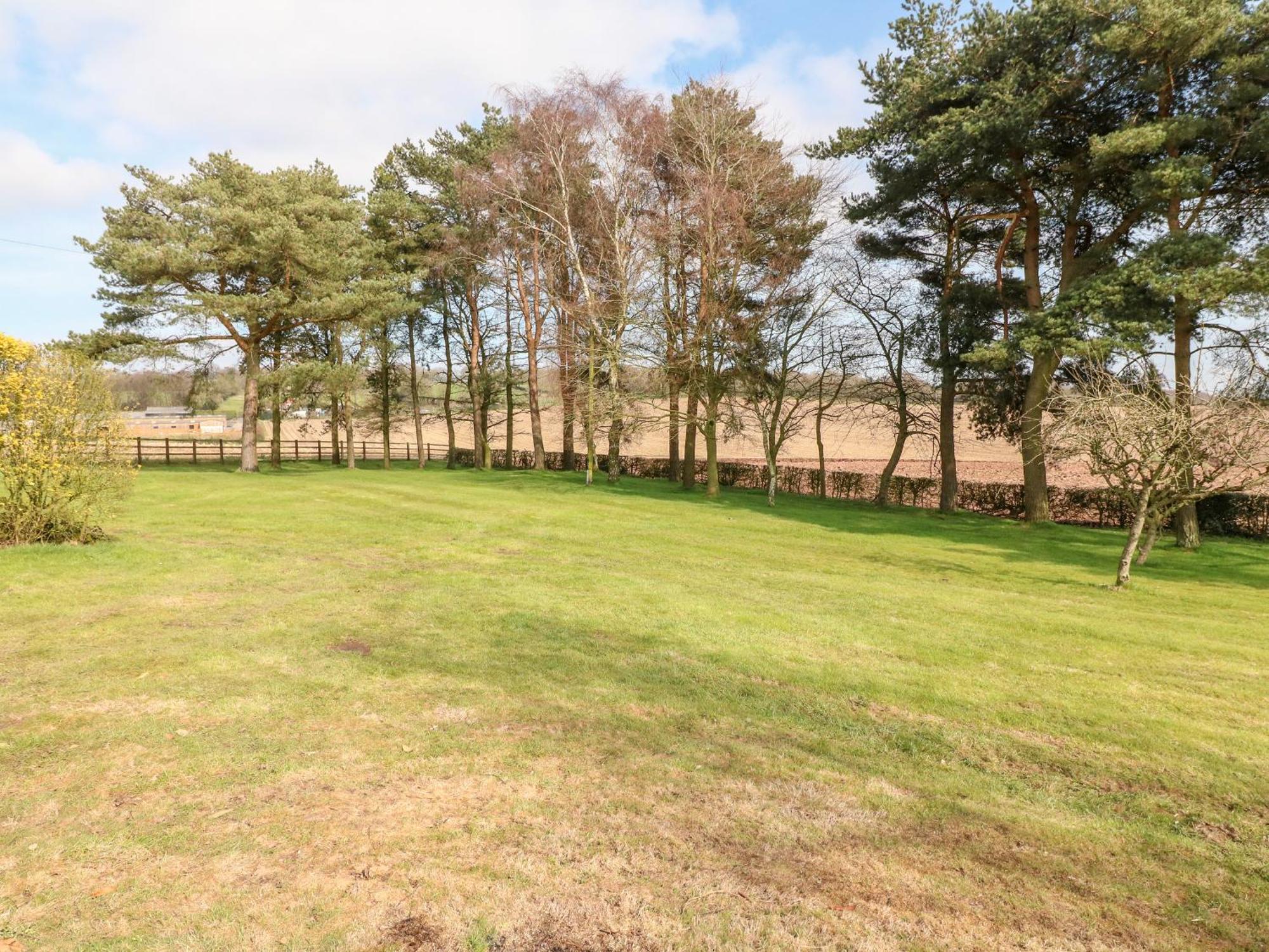 Villa Fields Farm Draycott in the Moors Exterior foto